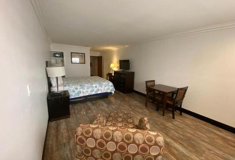 Мотель Ocean Surf Inn & Suites