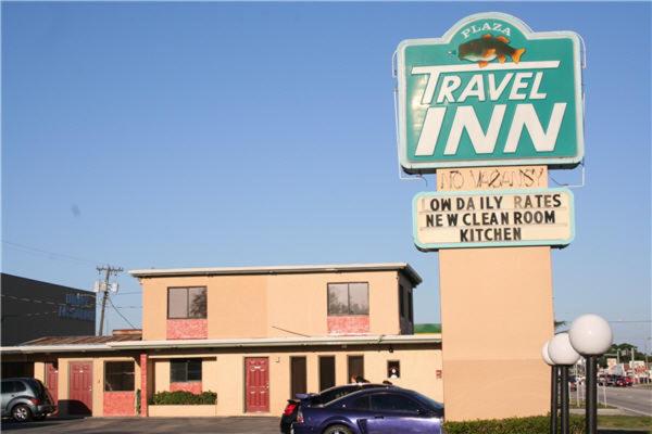 مُتل Plaza Travel Inn