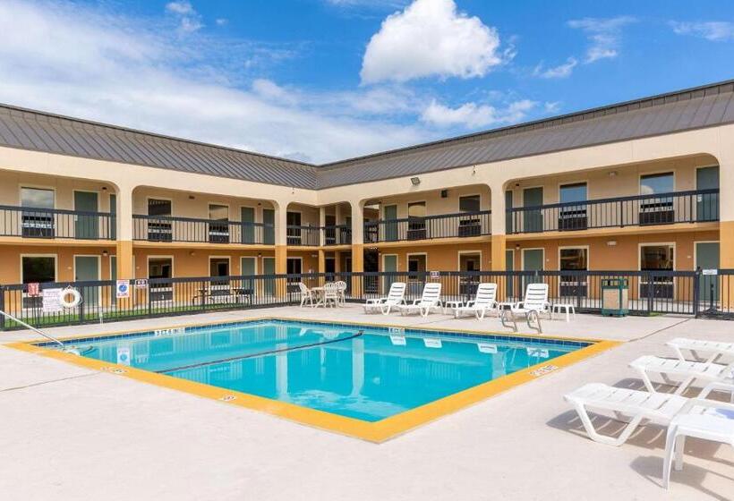 فندق على الطريق Quality Inn At Arlington Highlands