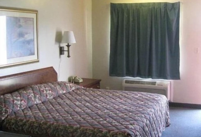 모텔 Red Carpet Inn Terre Haute