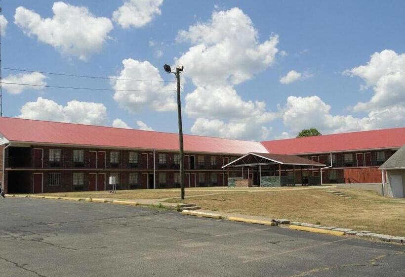 모텔 Red Carpet Inn Terre Haute