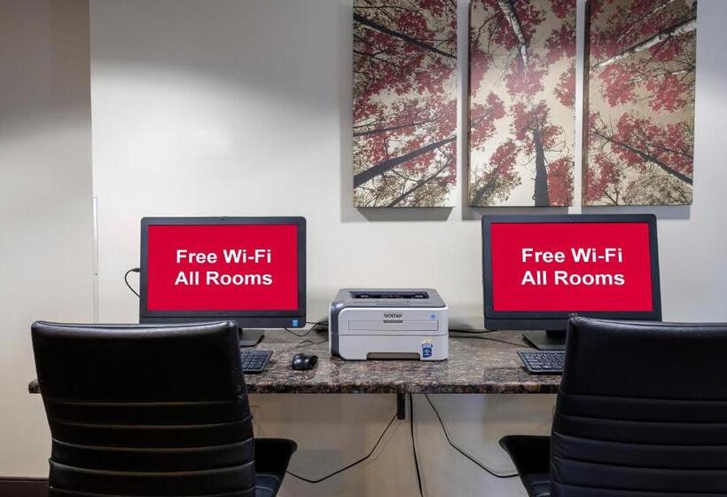 モーテル Red Roof Inn Plus+ & Suites Malone