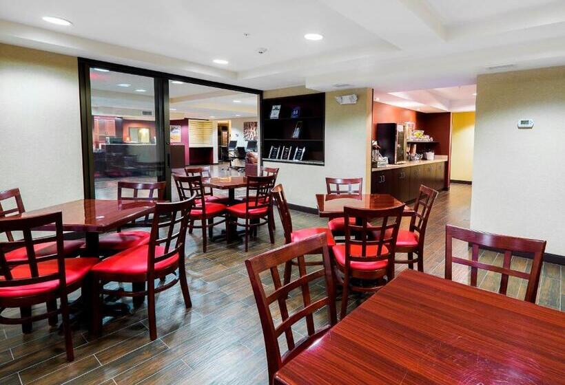 モーテル Red Roof Inn Plus+ & Suites Malone