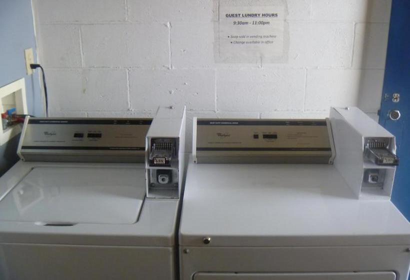 فندق على الطريق Relax Inn Benton