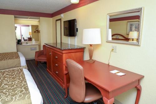 فندق على الطريق River Side Inn