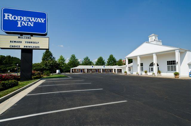 汽车旅馆  Rodeway Inn Fairfax