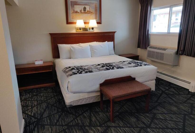 فندق على الطريق Skyline Motor Inn