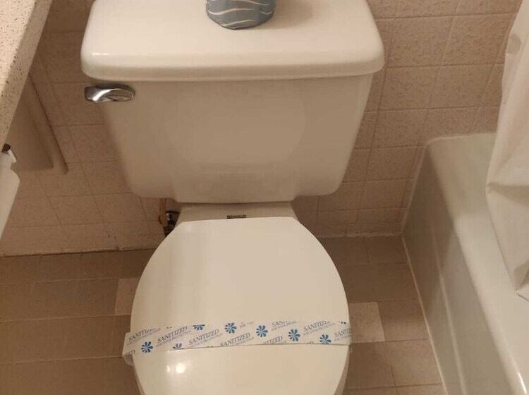 فندق على الطريق Skyline Motor Inn