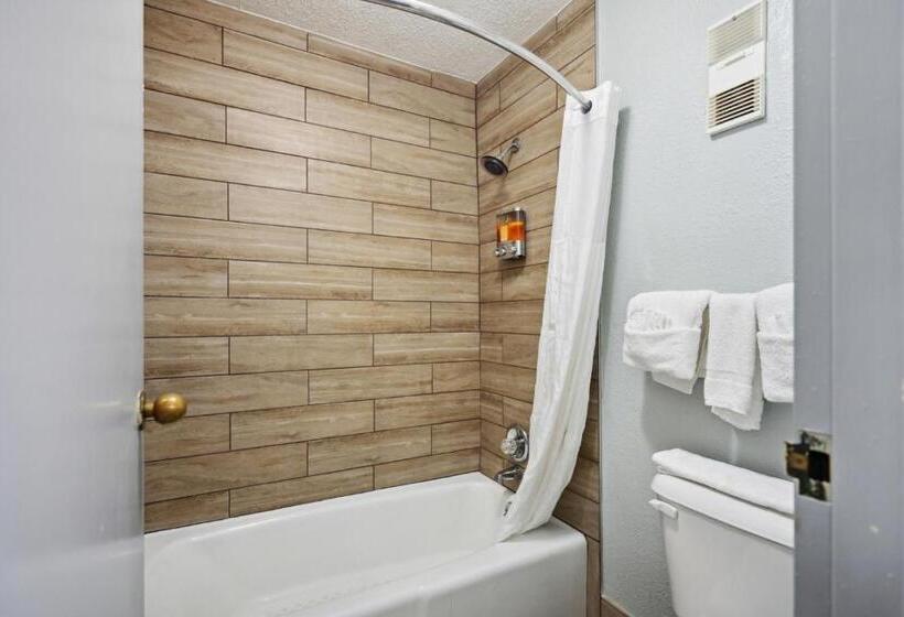 مُتل The Guest Lodge Gainesville