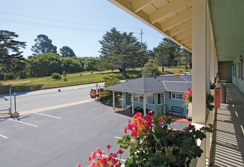 فندق على الطريق Villa Franca Inn