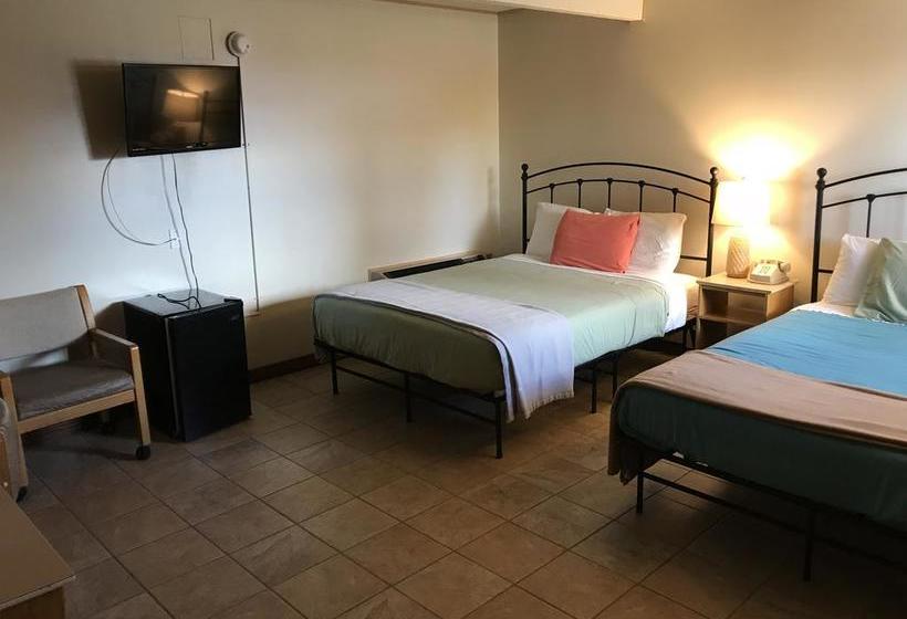 فندق على الطريق White Eagle Inn