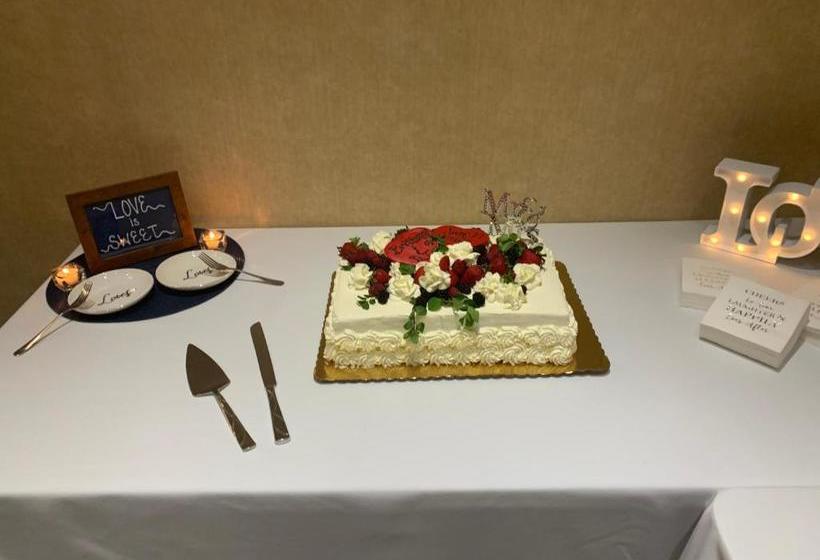 Radisson Hotel Detroit-farmington Hills