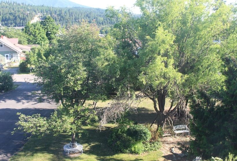 Резиденция Northside School Bed & Breakfast