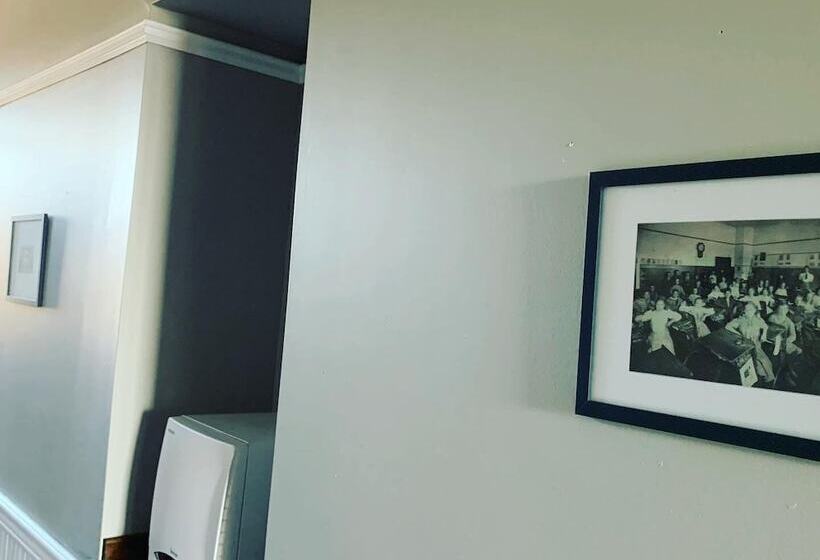 Резиденция Northside School Bed & Breakfast