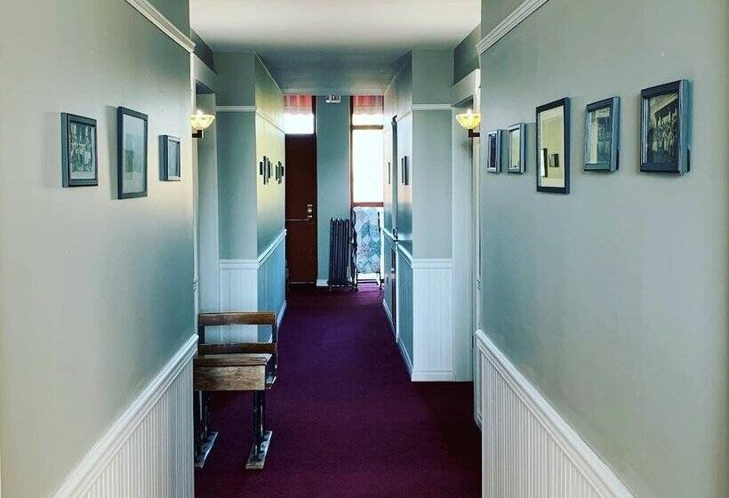 Резиденция Northside School Bed & Breakfast