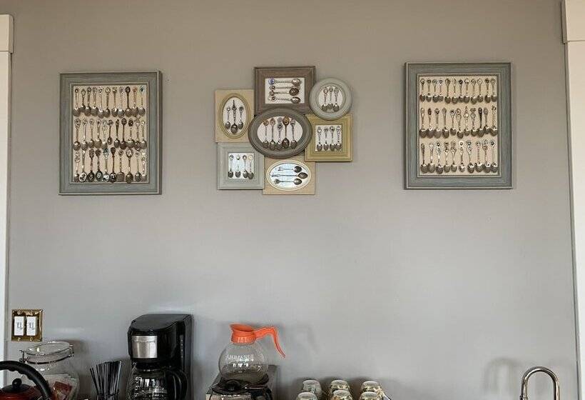 Резиденция Northside School Bed & Breakfast