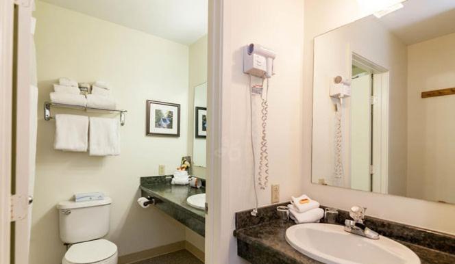 리조트 Grand Summit Hotel At Attitash