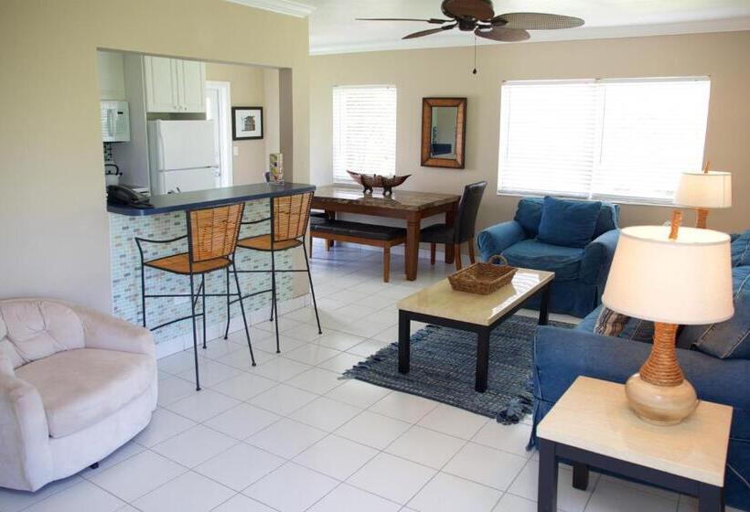 منتجع Royal Flamingo Villas