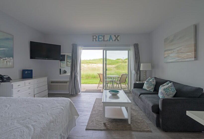 منتجع Windward Shores