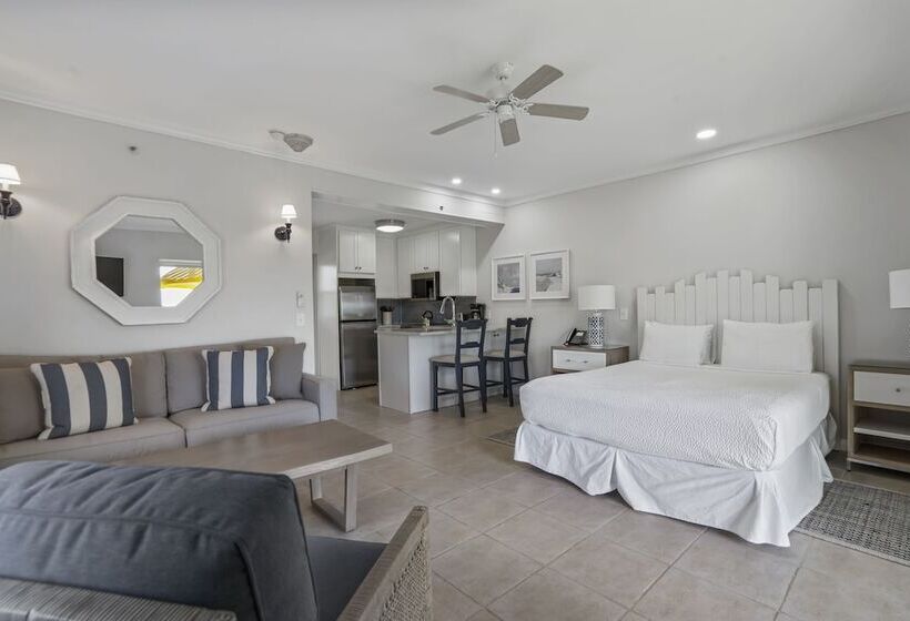 منتجع Windward Shores