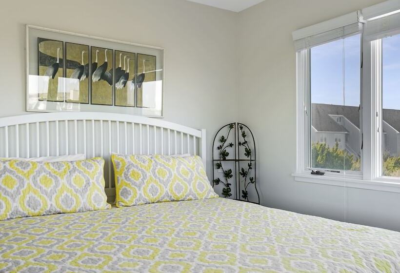 منتجع Windward Shores