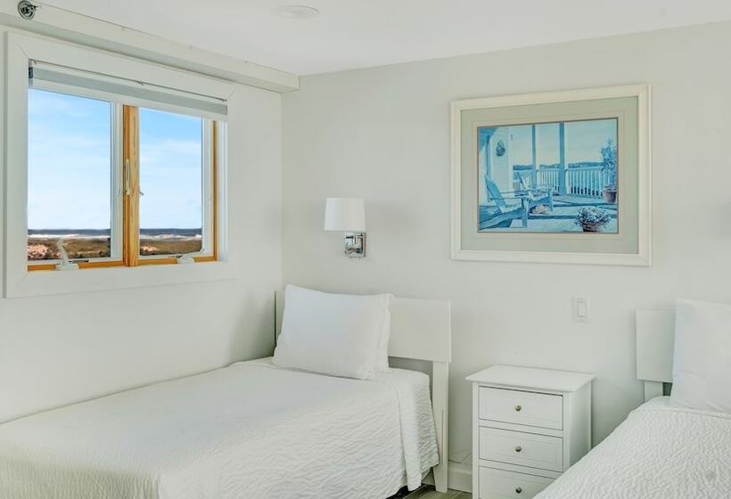 منتجع Windward Shores