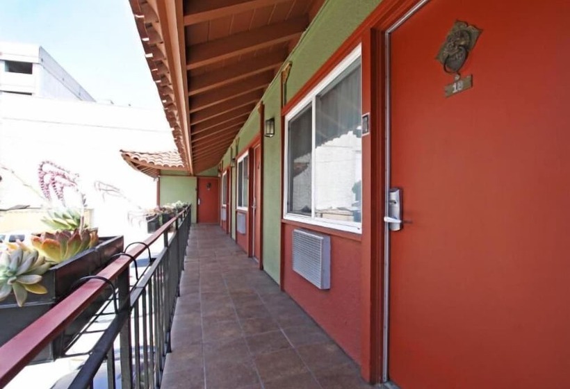 Royal Pagoda Motel Dodger Stadium