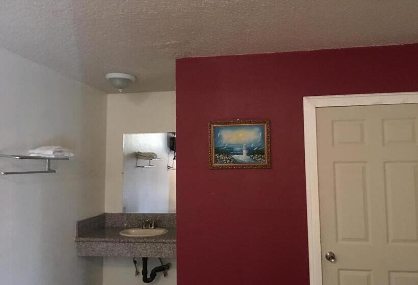 Sand Piper Motel   Los Angeles