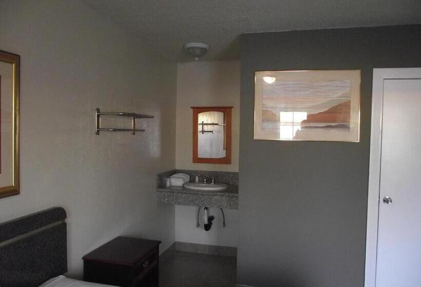 Sand Piper Motel   Los Angeles