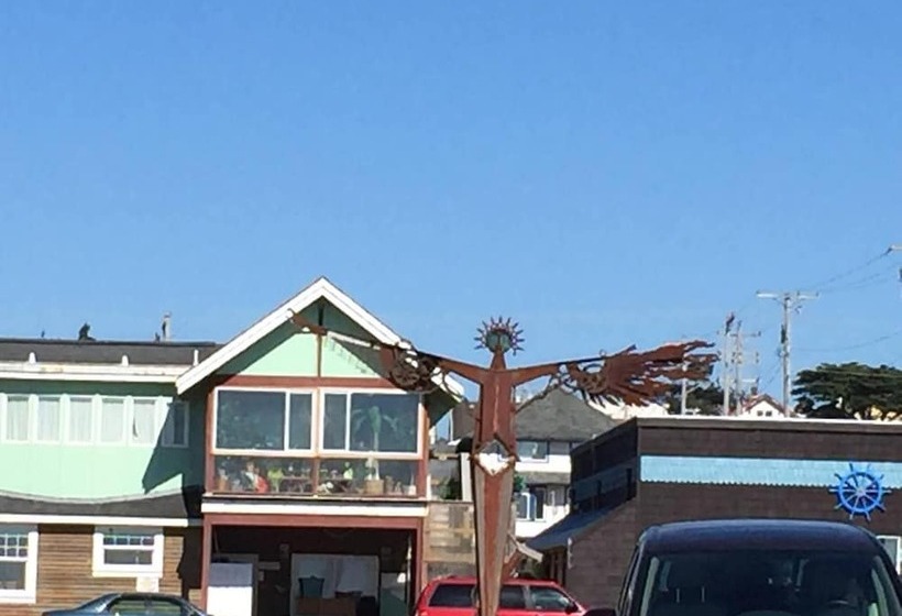 Summer Wind Budget Motel