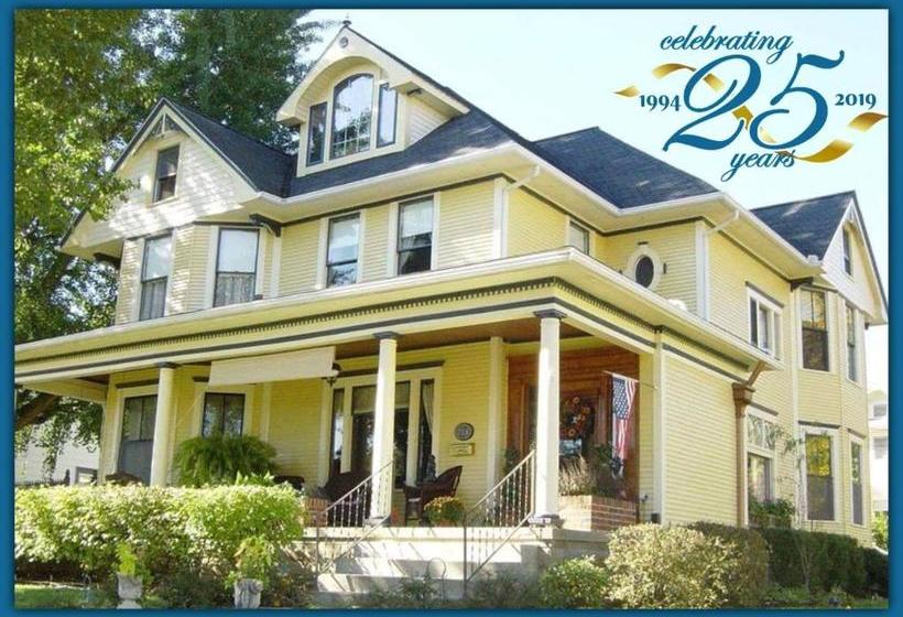 The Harkins House Inn Bed & Breakfast