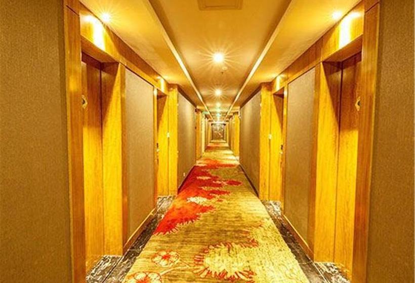 Отель Vienna 3 Best  Foshan Zhangcha