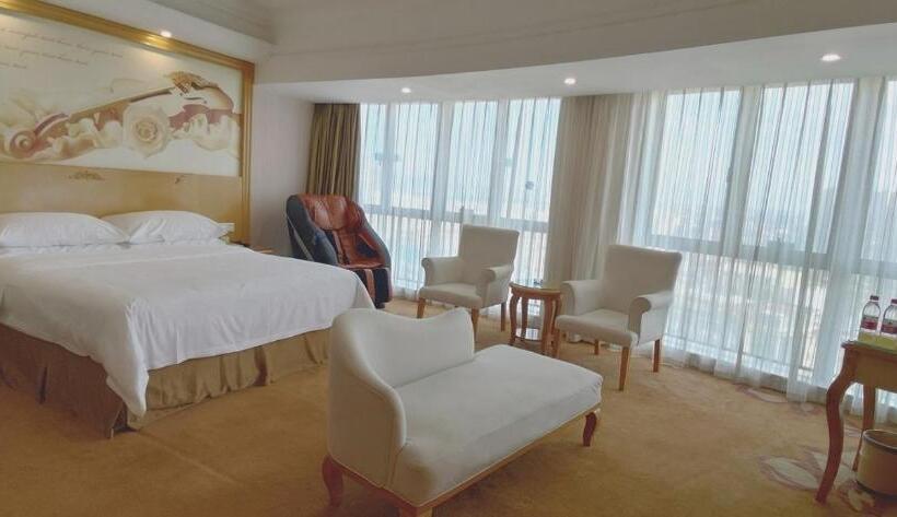 Vienna Hotel Dongguan Shatian Humen Port