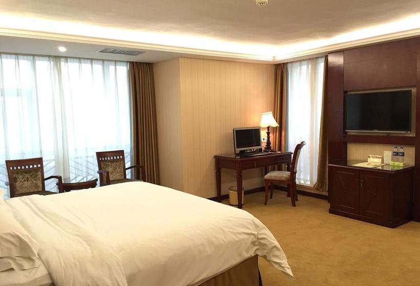 Отель Vienna  Wuhan International Convention And Exhibition Centre