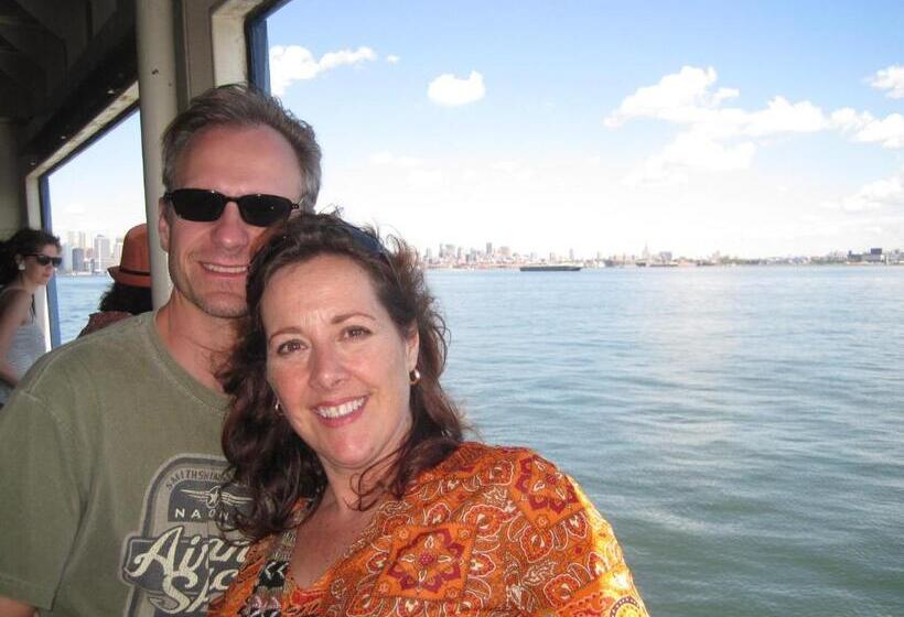 Wanderfalls Guesthouse & Hostel