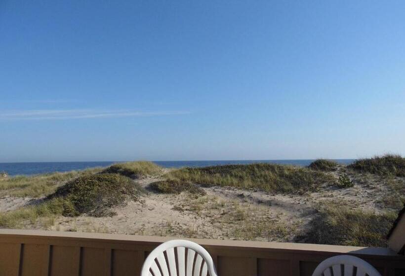 منتجع Windward Shores