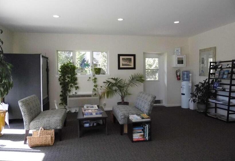 منتجع Windward Shores