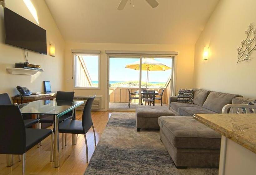 منتجع Windward Shores