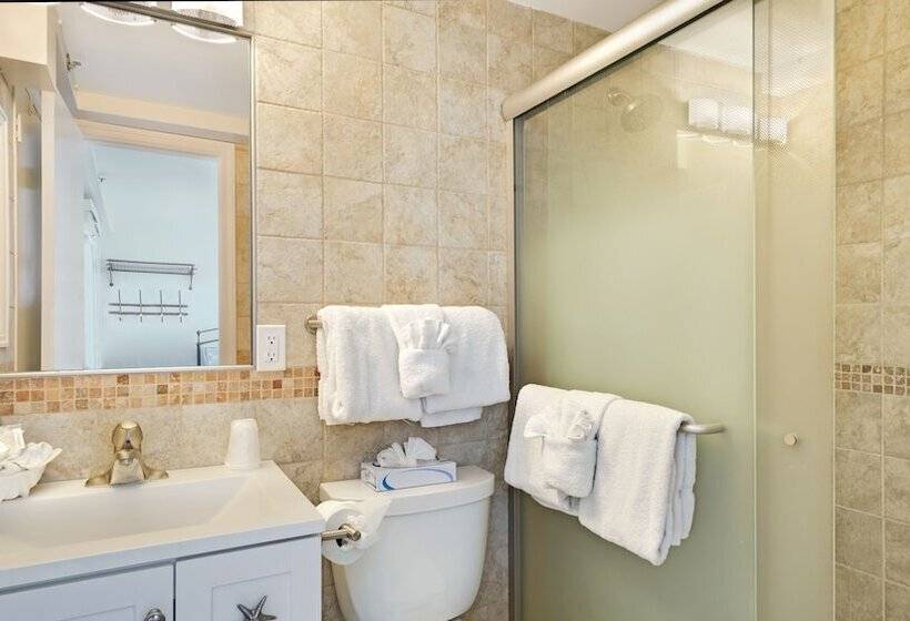 منتجع Windward Shores