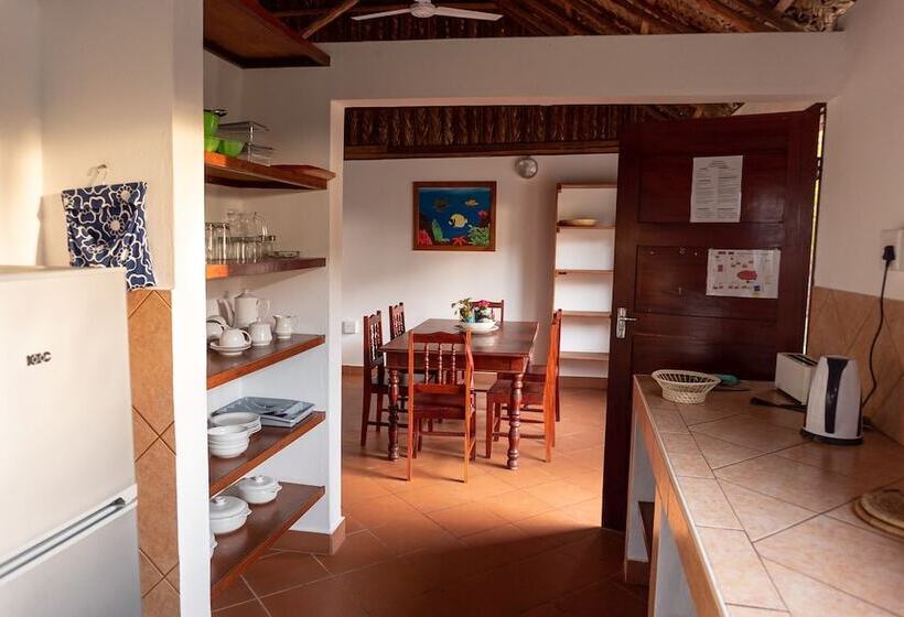 Отель Morrumbene Beach Resort