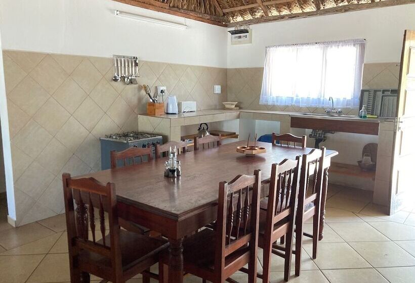 Отель Morrumbene Beach Resort