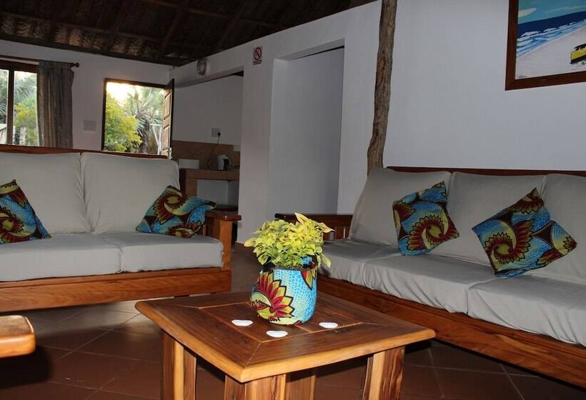 Отель Morrumbene Beach Resort