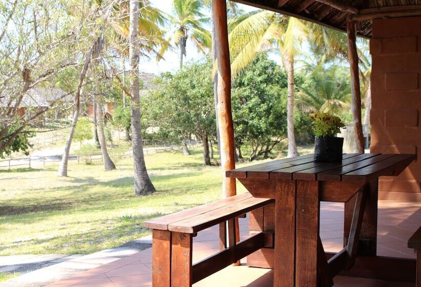 Отель Morrumbene Beach Resort