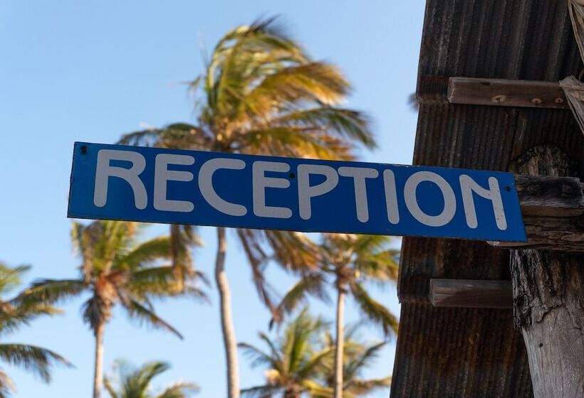 Отель Morrumbene Beach Resort