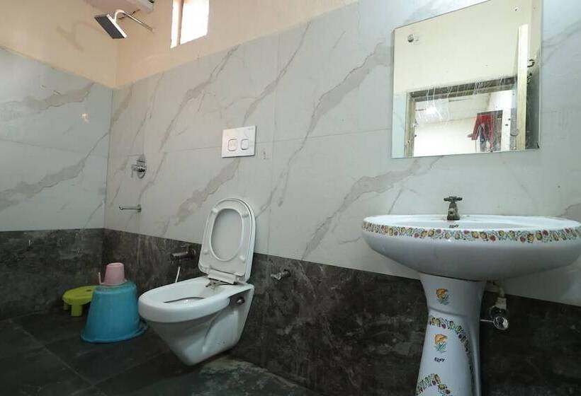 בית מלון כפרי Shyam Inn