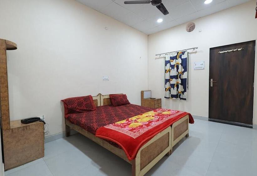 בית מלון כפרי Shyam Inn