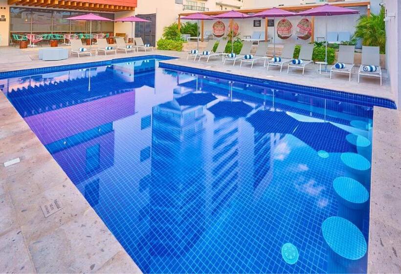 호텔 City Express Plus By Marriott Puerto Vallarta