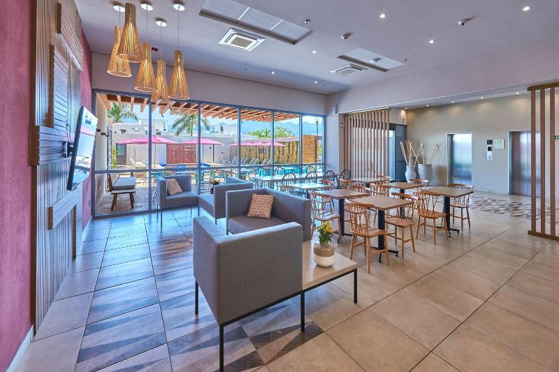 호텔 City Express Plus By Marriott Puerto Vallarta