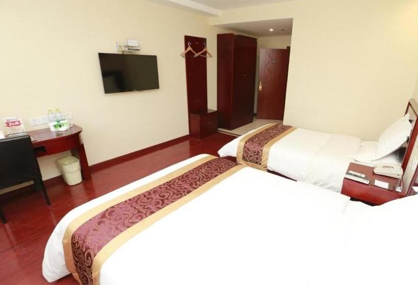בית מלון כפרי Greentree Inn Anhui Liuan Railway East Station Passenger Station Express