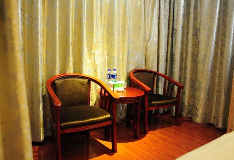 בית מלון כפרי Greentree Inn Ganzhou Sankang Temple Darunfa Express